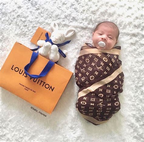 louis vuitton bambino cintura|Louis Vuitton baby sets.